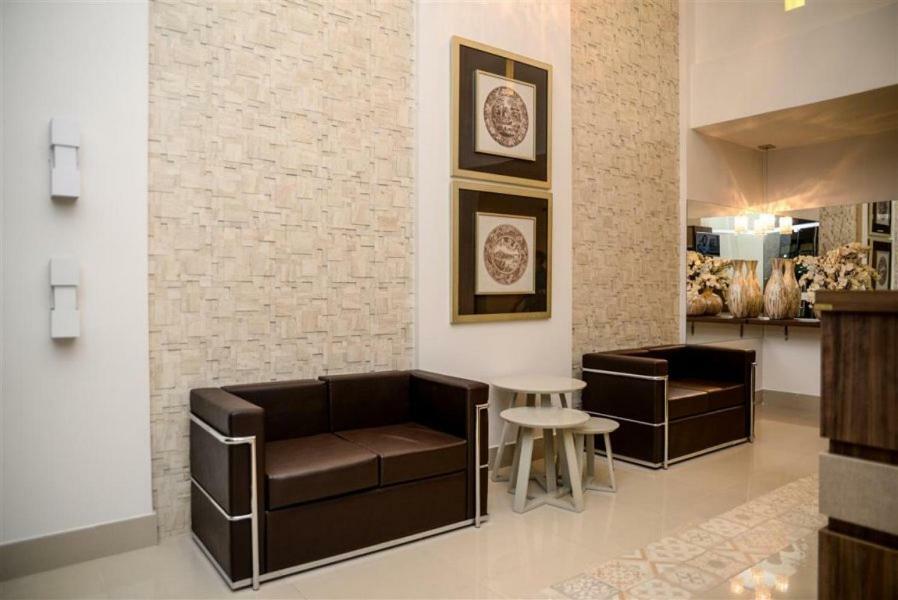 Grand Cafe Hotel Маньюасу Экстерьер фото